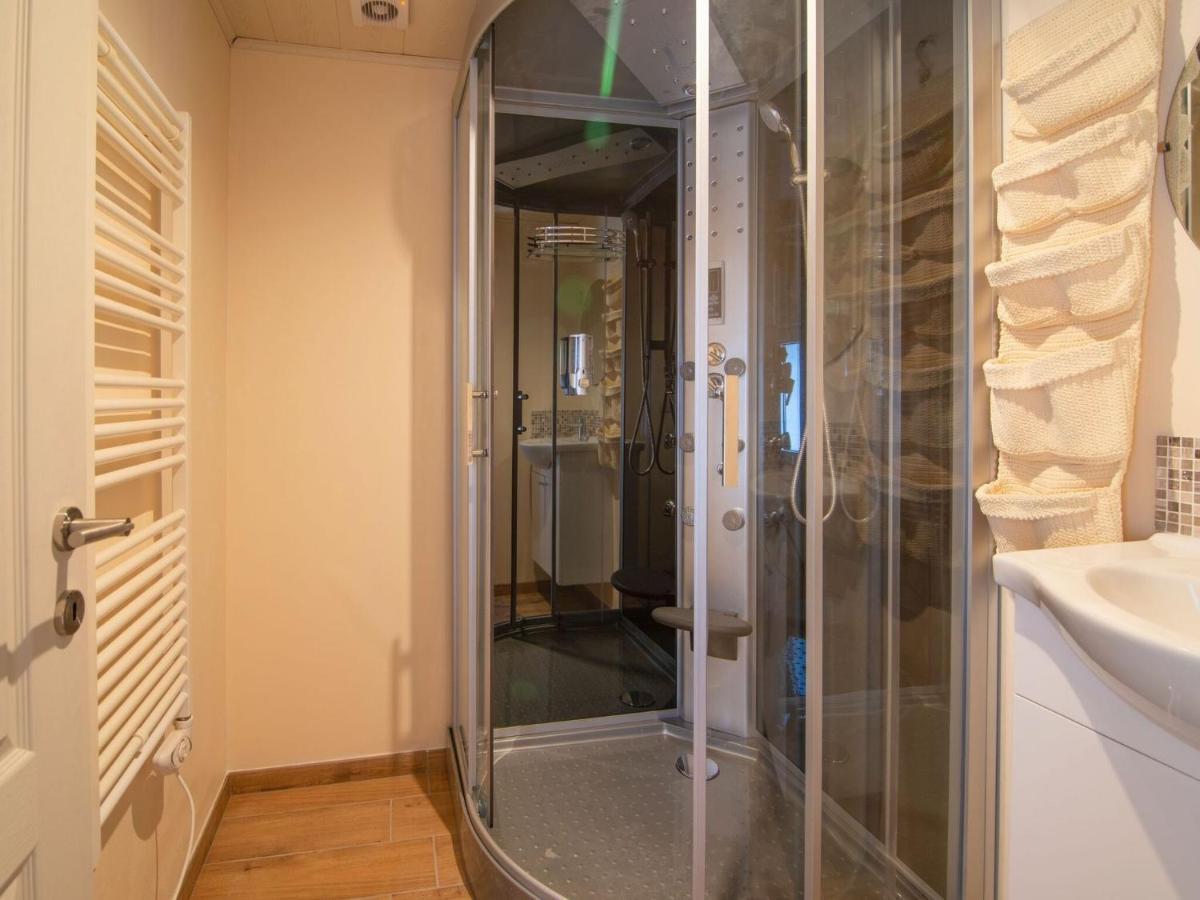 Very Spacious House With Sauna Spa And Countryside Views Gouvy Kültér fotó