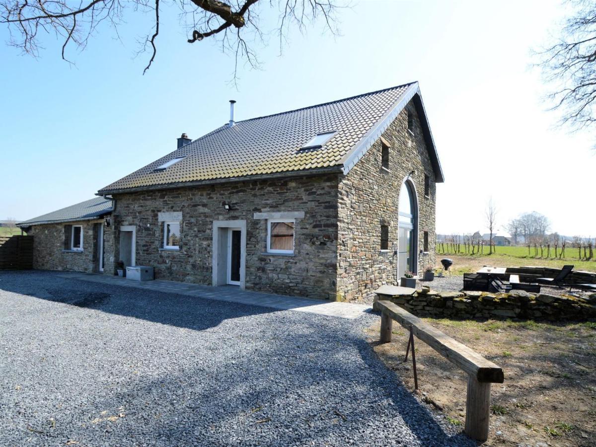 Very Spacious House With Sauna Spa And Countryside Views Gouvy Kültér fotó