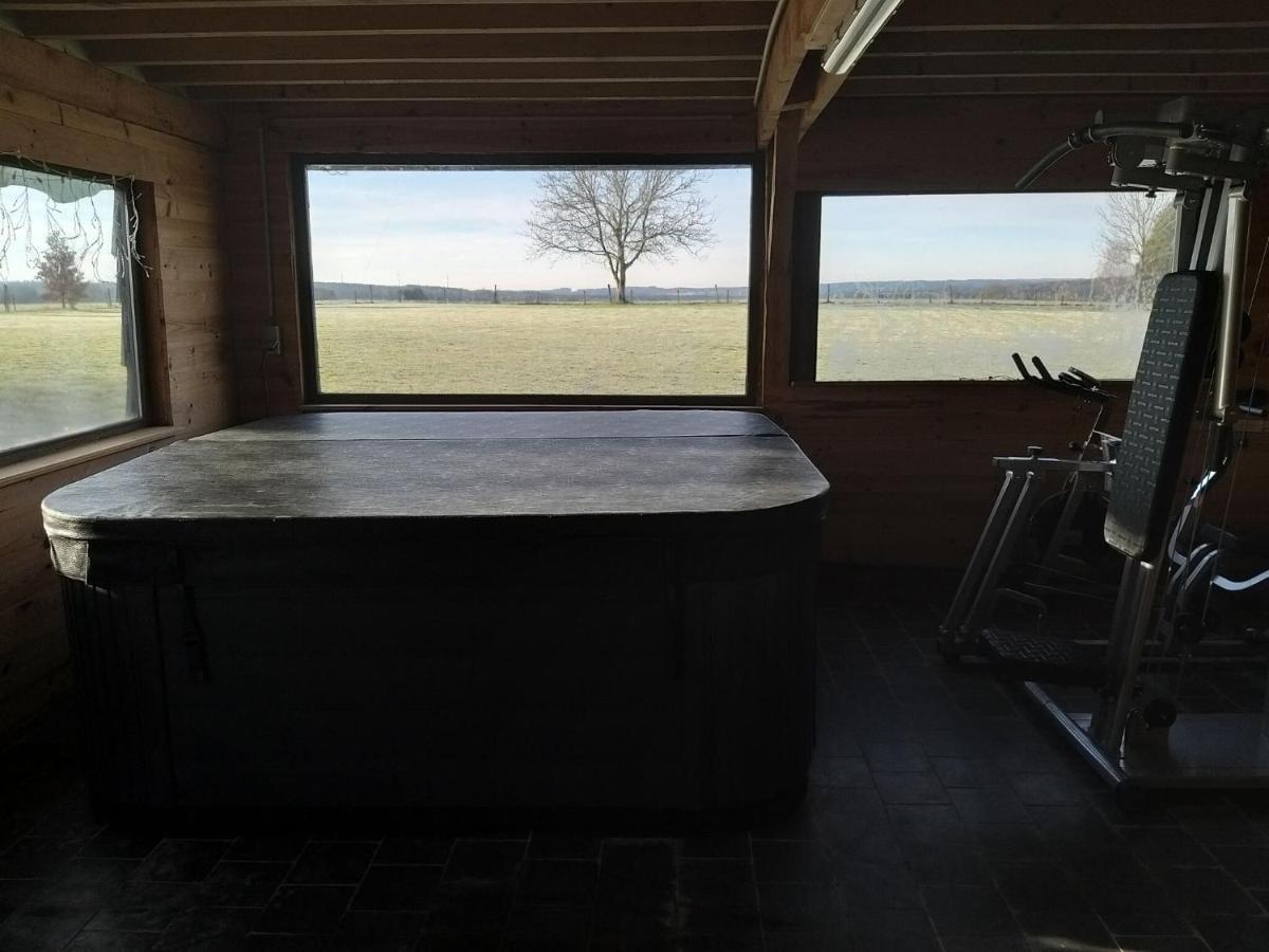 Very Spacious House With Sauna Spa And Countryside Views Gouvy Kültér fotó
