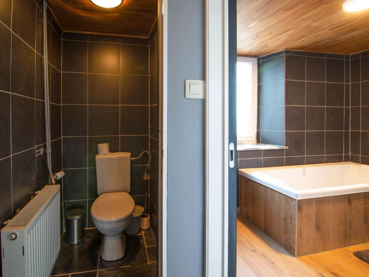 Very Spacious House With Sauna Spa And Countryside Views Gouvy Kültér fotó